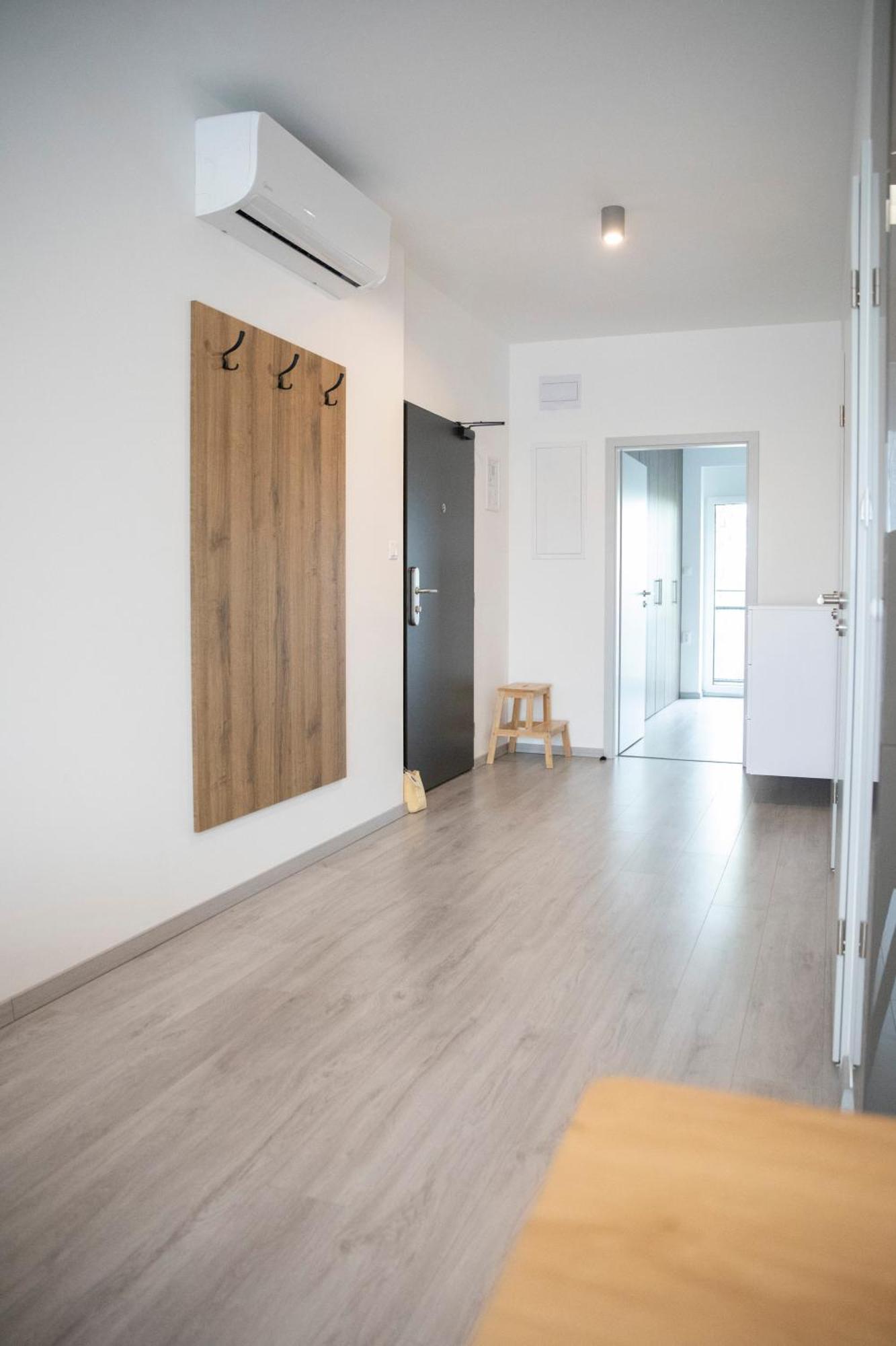 Kinga Apartman ดูนาจสก้า สเตรด้า ภายนอก รูปภาพ